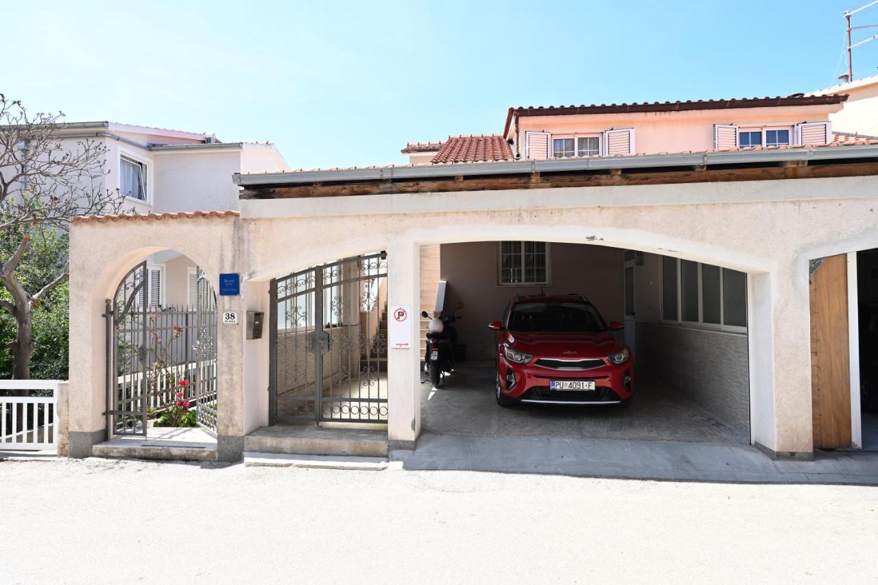 Apartment Kokolo Sea View Hvar Hvar Town Exteriör bild