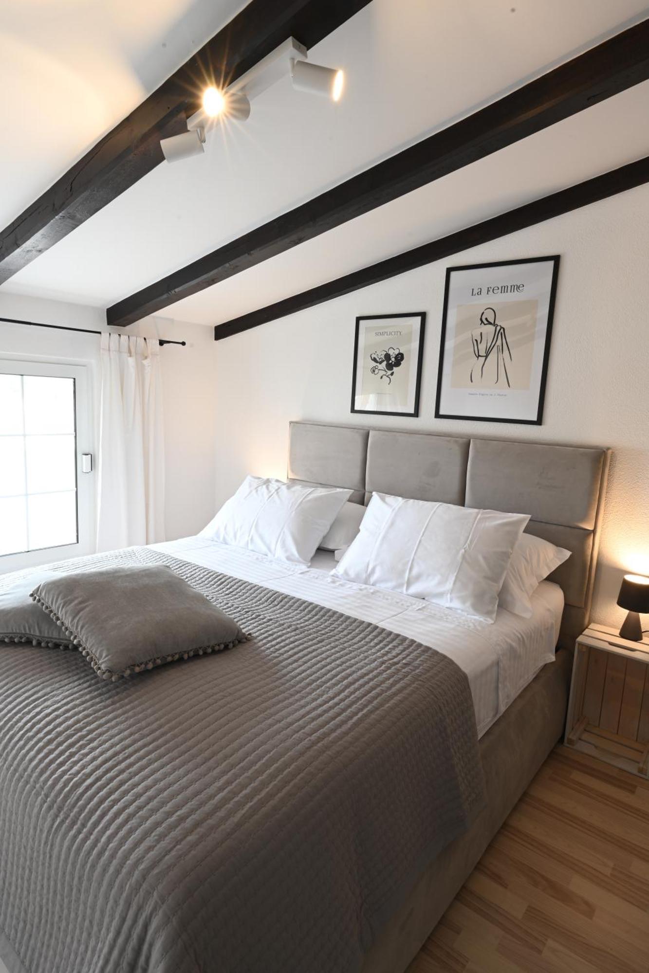 Apartment Kokolo Sea View Hvar Hvar Town Exteriör bild