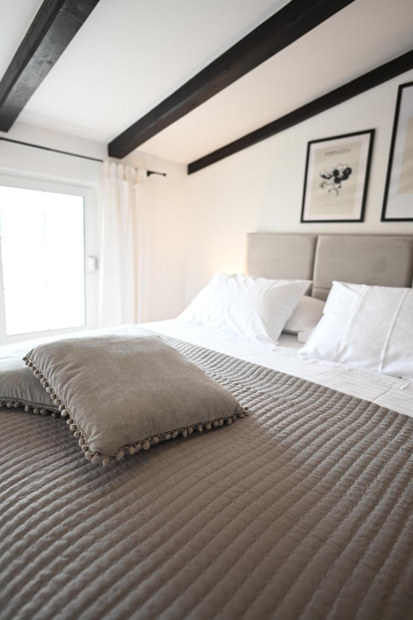 Apartment Kokolo Sea View Hvar Hvar Town Exteriör bild
